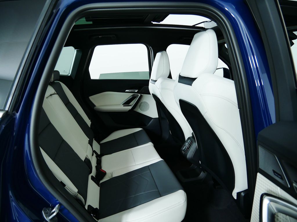 Thumbnail: 2026 BMW X1 - 22