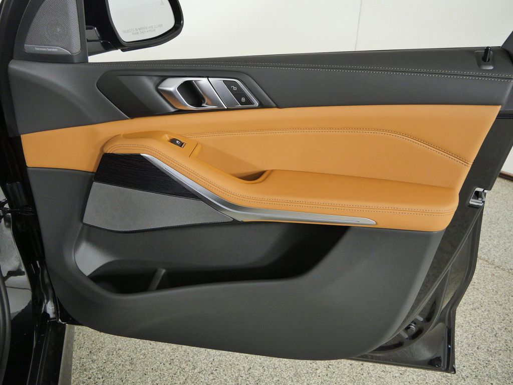 Thumbnail: 2026 BMW X5 - 19