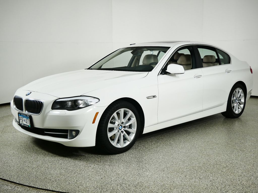 Thumbnail: 2013 BMW 5 Series - 1
