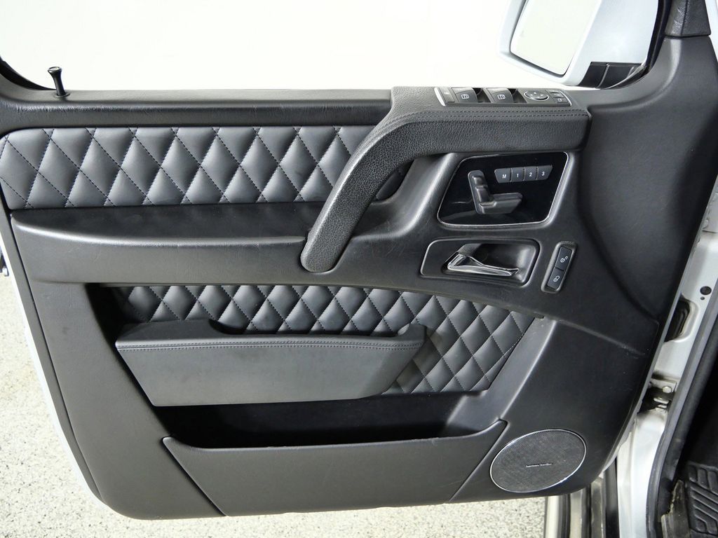 Thumbnail: 2016 Mercedes-Benz G-Class - 32
