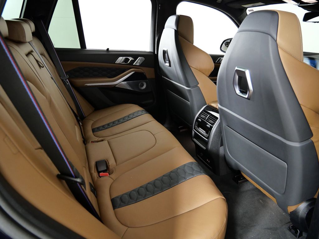 Thumbnail: 2026 BMW X5 - 26