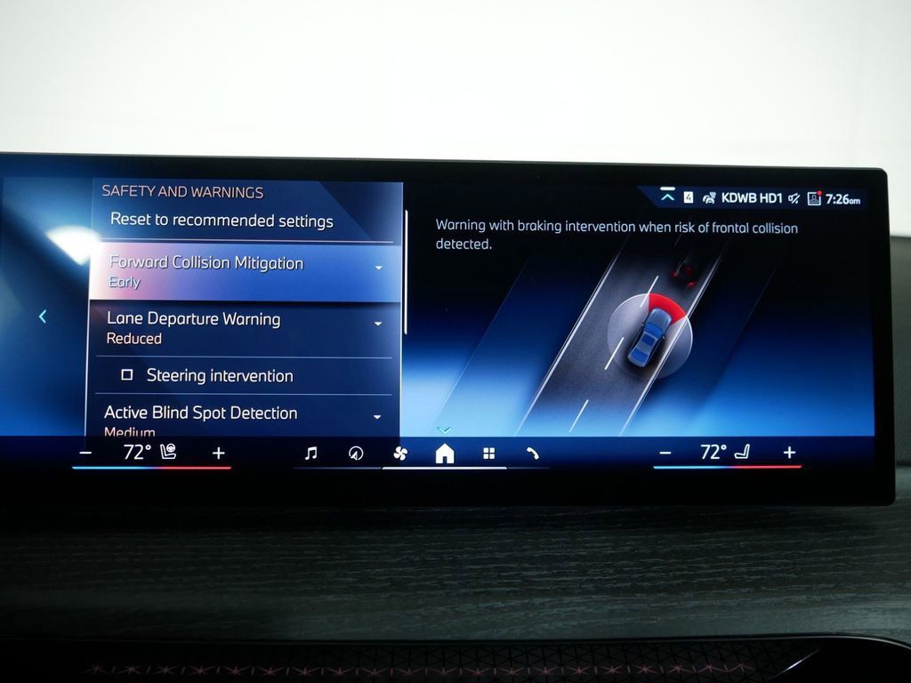 Thumbnail: 2025 BMW 3 Series - 43