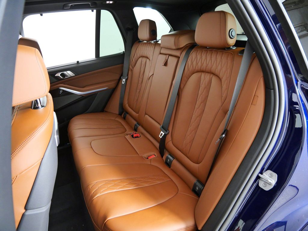 Thumbnail: 2026 BMW X5 - 29