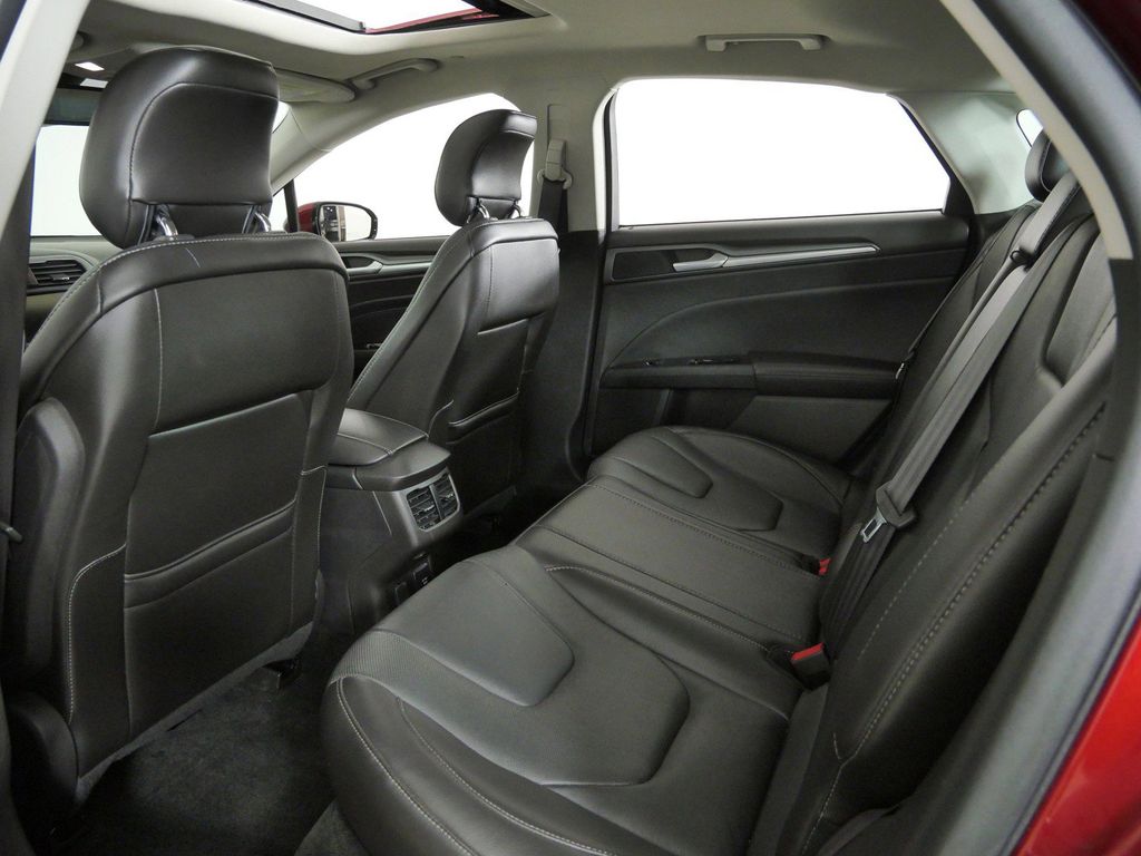 Thumbnail: 2013 Ford Fusion - 29