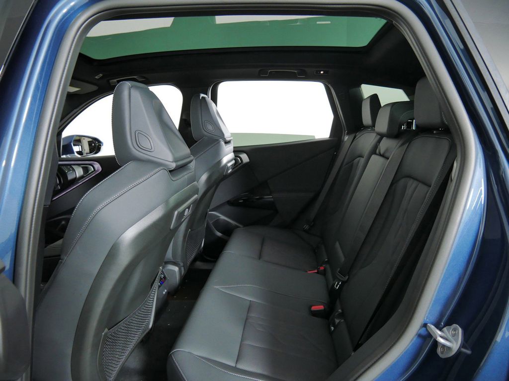 Thumbnail: 2026 BMW X3 - 28