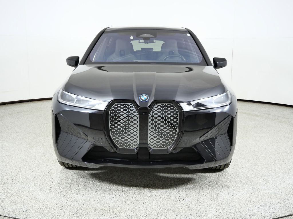 Thumbnail: 2023 BMW iX - 3