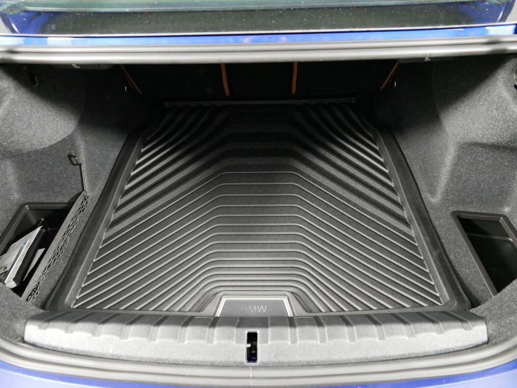 Thumbnail: 2025 BMW 4 Series - 26