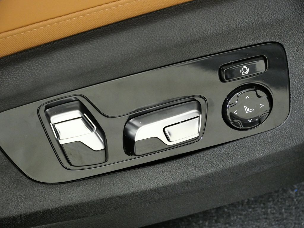 Thumbnail: 2026 BMW X5 - 22