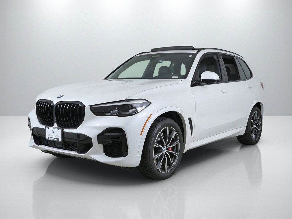 Thumbnail: 2023 BMW X5 - 1