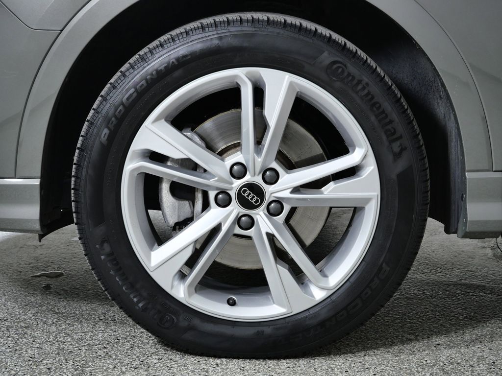 Thumbnail: 2022 Audi Q3 - 18