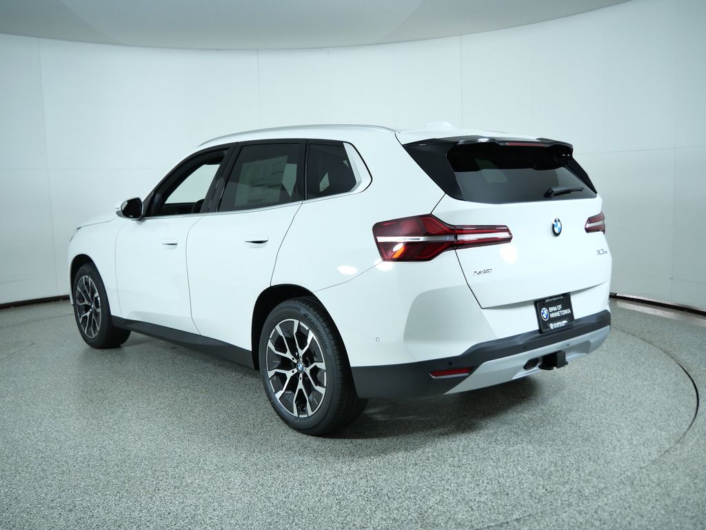 Thumbnail: 2026 BMW X3 - 16