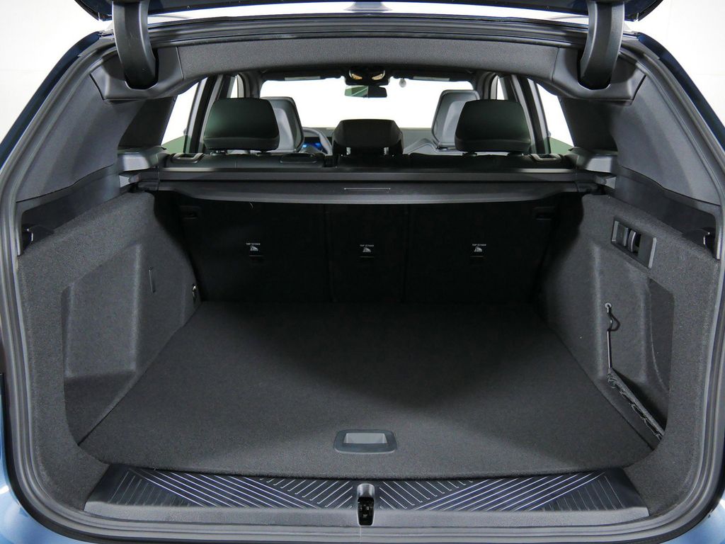 Thumbnail: 2026 BMW X3 - 25