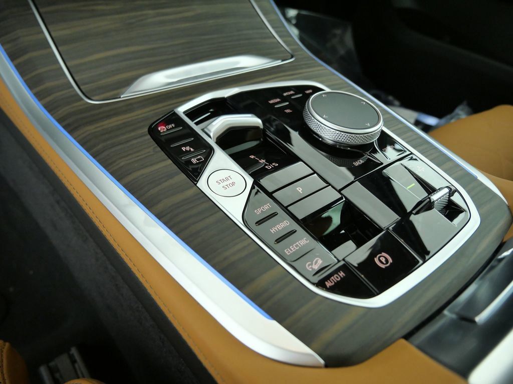 Thumbnail: 2026 BMW X5 - 35