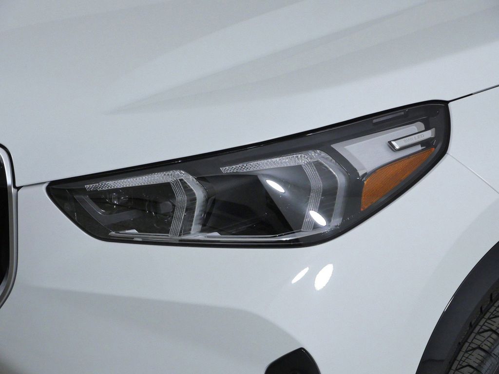 Thumbnail: 2026 BMW X1 - 3