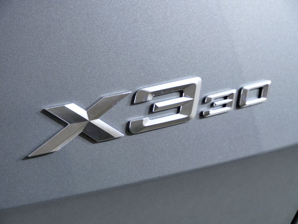 Thumbnail: 2026 BMW X3 - 12