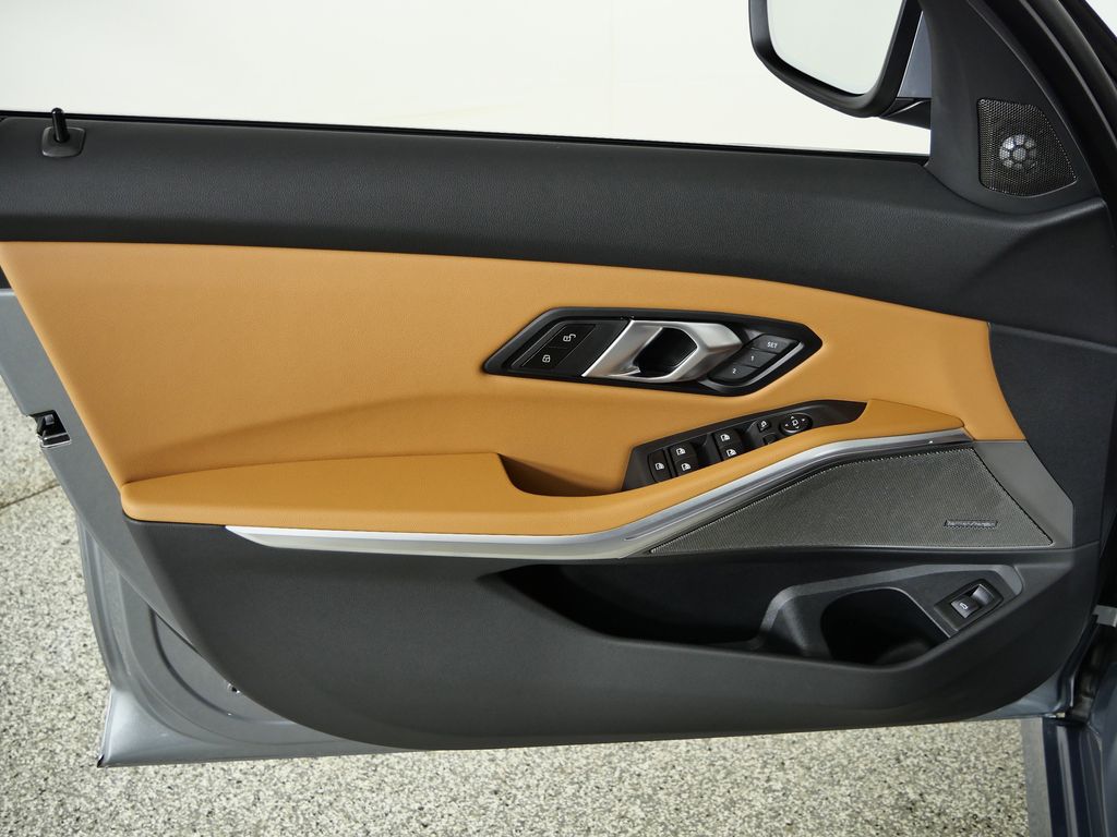 Thumbnail: 2026 BMW 3 Series - 32