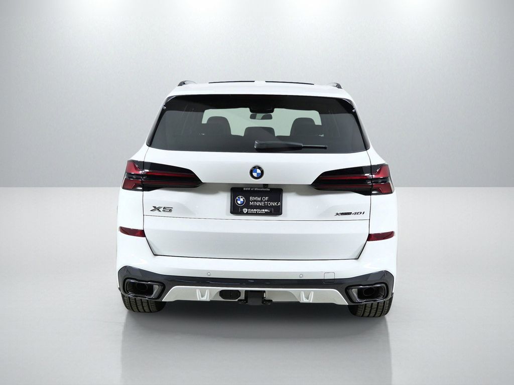Thumbnail: 2026 BMW X5 - 10