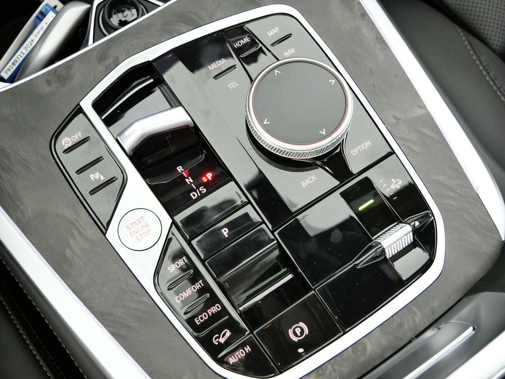 Thumbnail: 2026 BMW X7 - 48