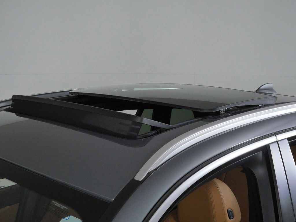 Thumbnail: 2023 BMW X3 - 17