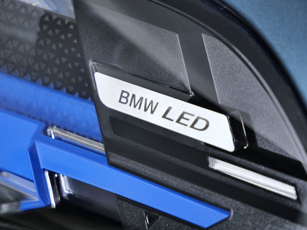 Thumbnail: 2026 BMW X5 - 4