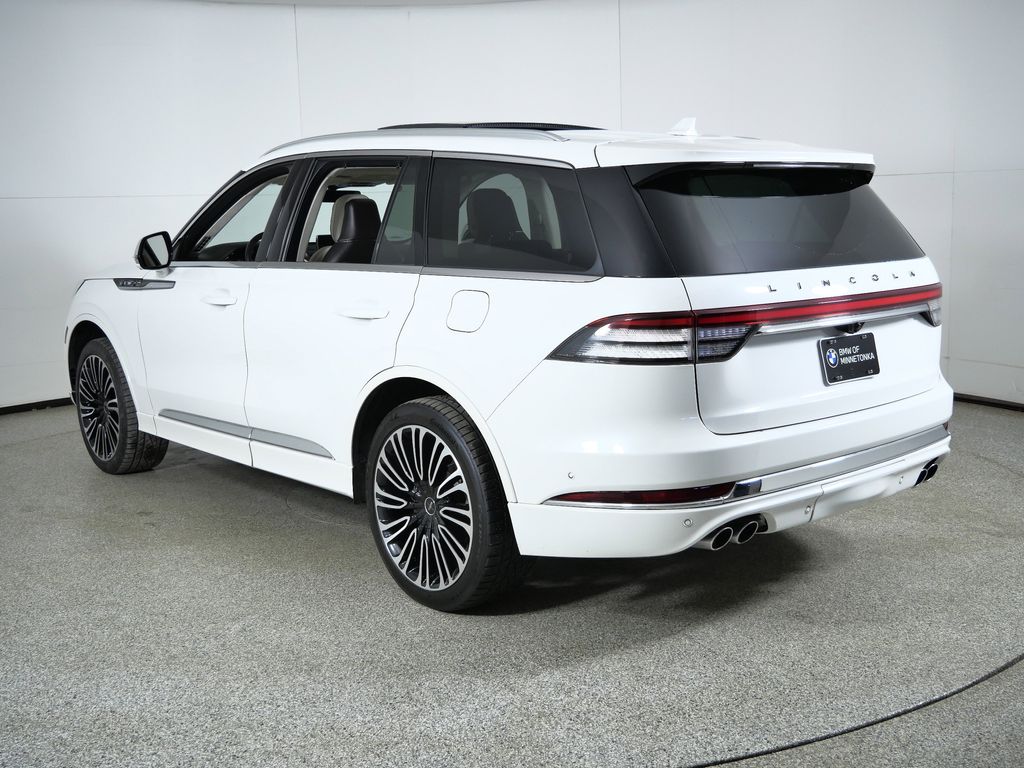 Thumbnail: 2020 Lincoln Aviator - 15