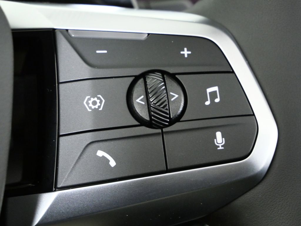 Thumbnail: 2026 BMW X1 - 40