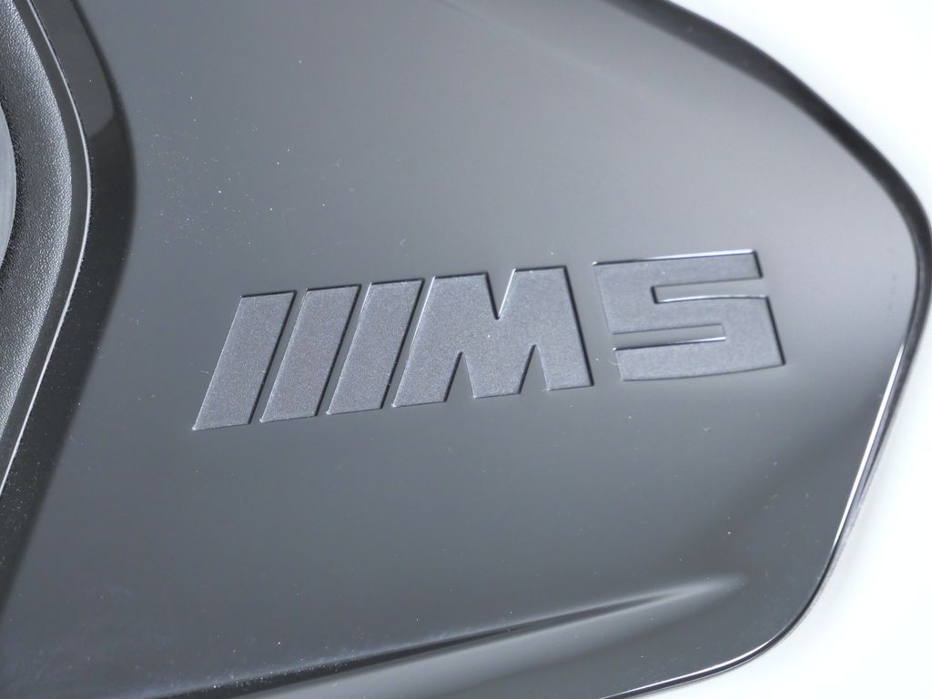 Thumbnail: 2026 BMW M5 - 14