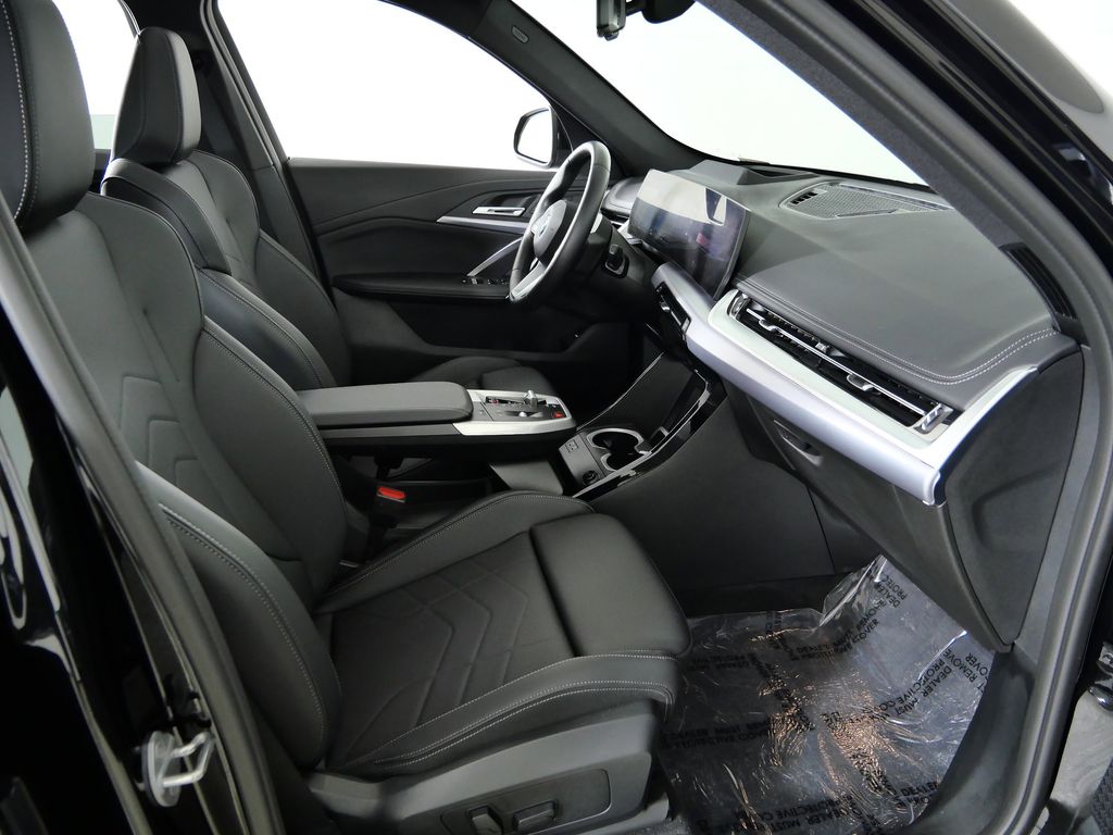 Thumbnail: 2025 BMW X1 - 24