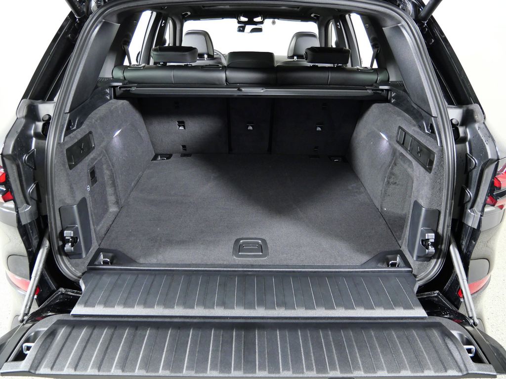 Thumbnail: 2026 BMW X5 - 28