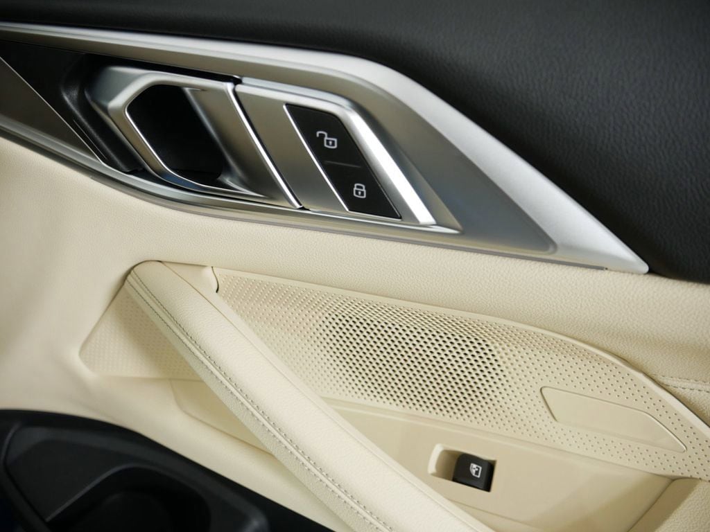 Thumbnail: 2025 BMW 4 Series - 25