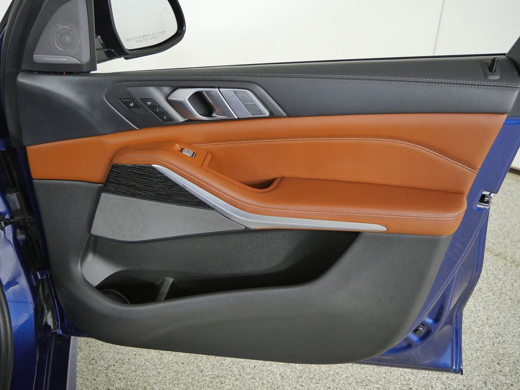 Thumbnail: 2021 BMW X7 - 20