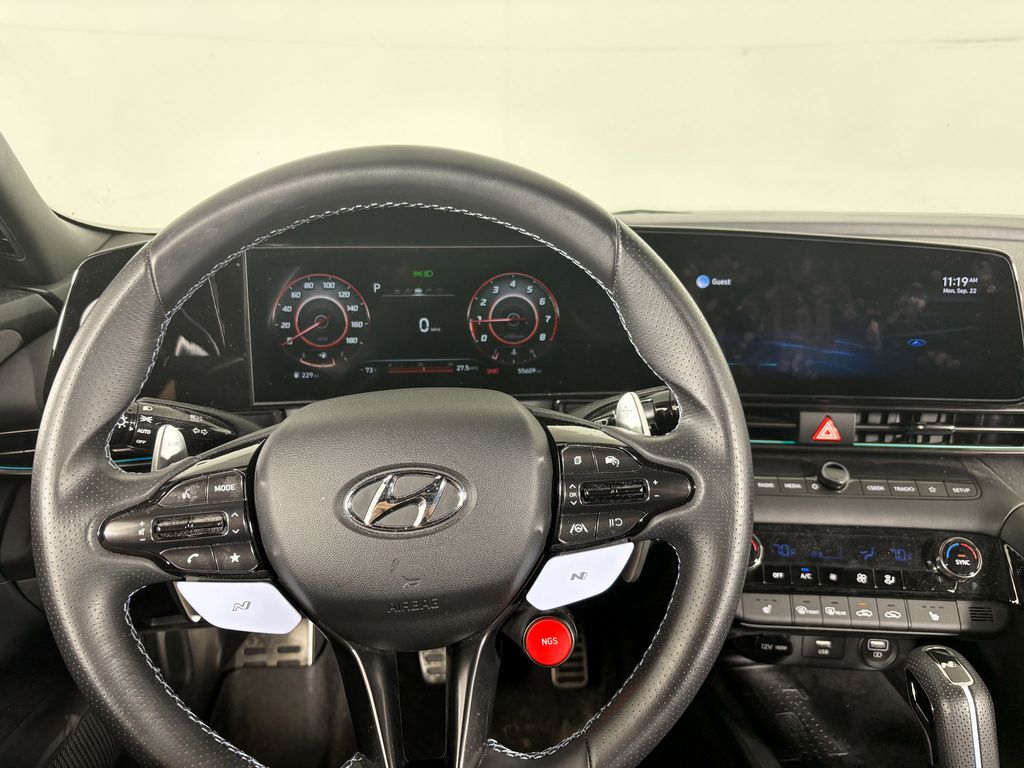 Thumbnail: 2022 Hyundai Elantra - 8