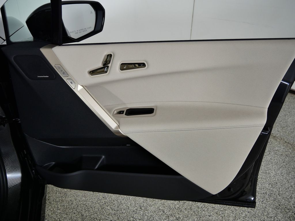 Thumbnail: 2026 BMW iX - 18