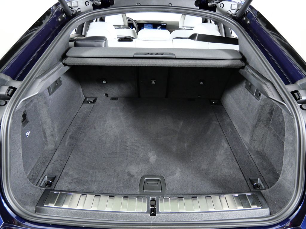 Thumbnail: 2026 BMW X6 - 28