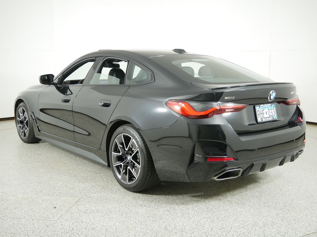 Thumbnail: 2024 BMW 4 Series - 16