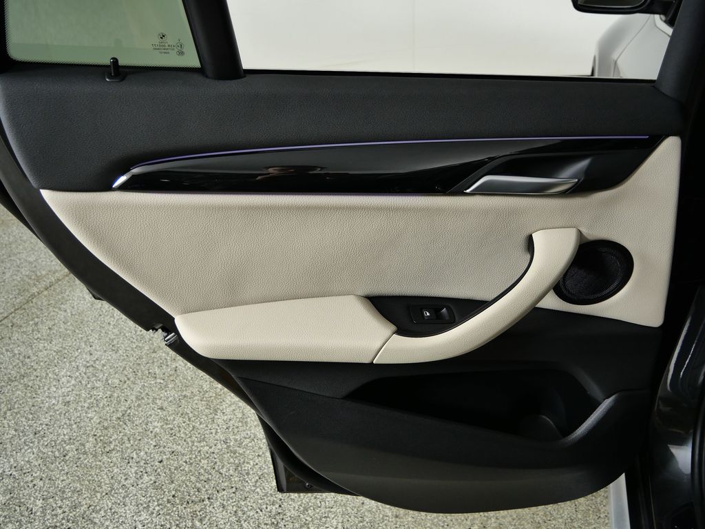 Thumbnail: 2022 BMW X1 - 30