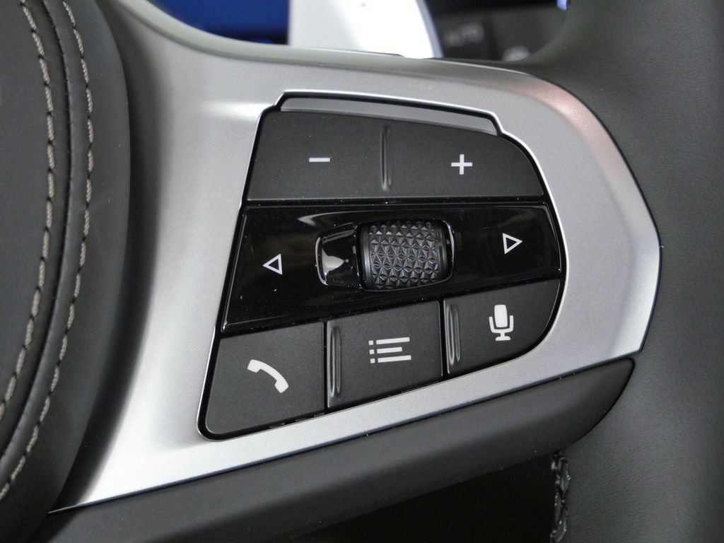 Thumbnail: 2026 BMW X5 - 42
