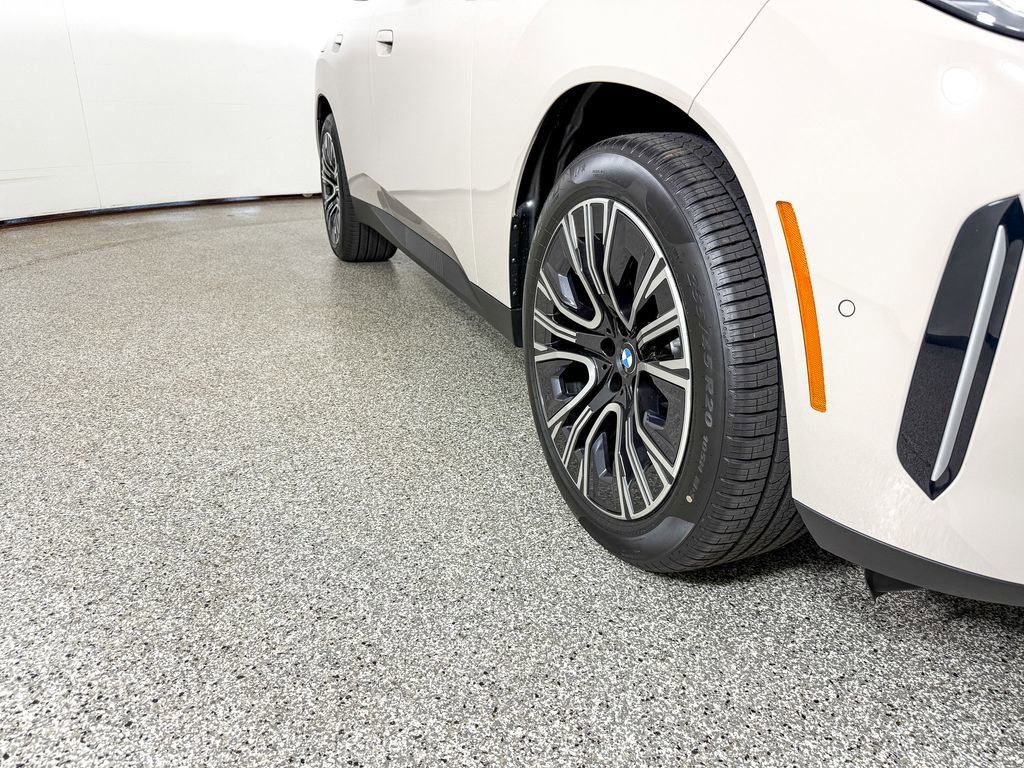 Thumbnail: 2025 BMW X3 - 11