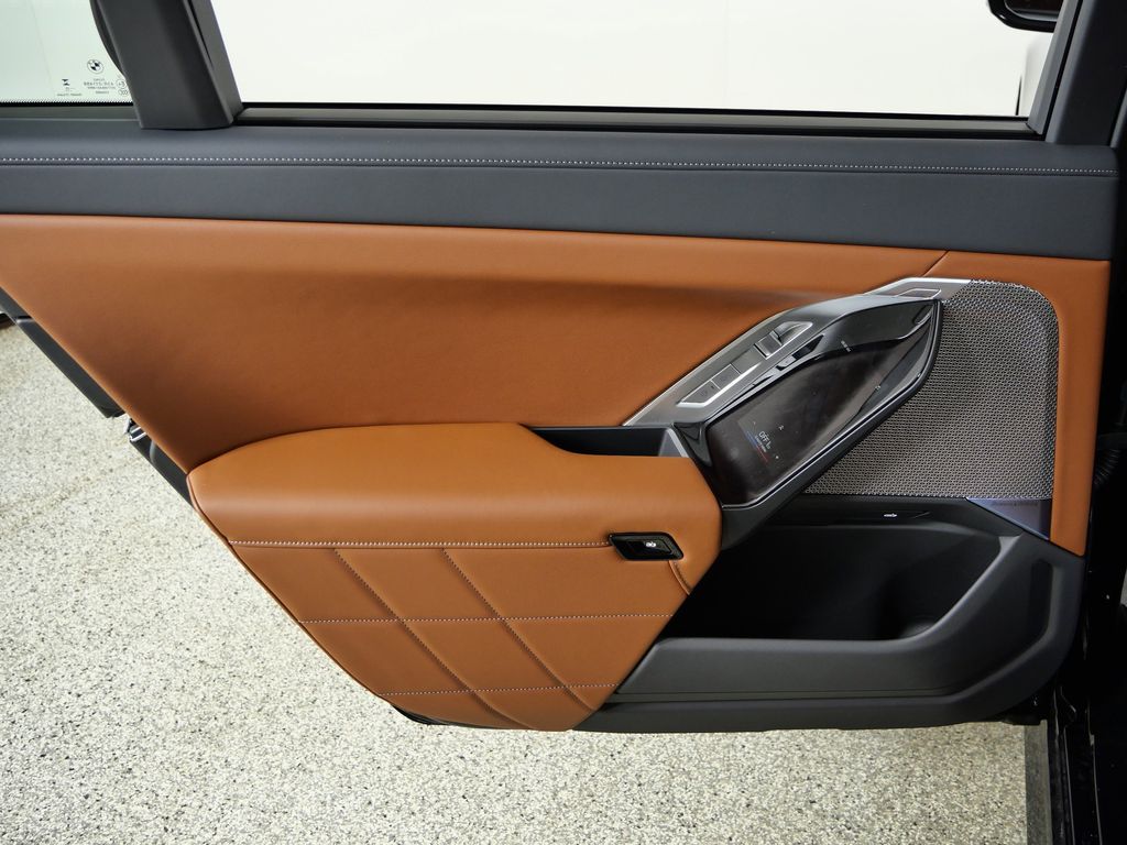 Thumbnail: 2026 BMW 7 Series - 30