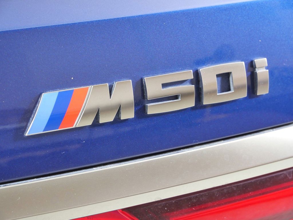 Thumbnail: 2021 BMW X7 - 13