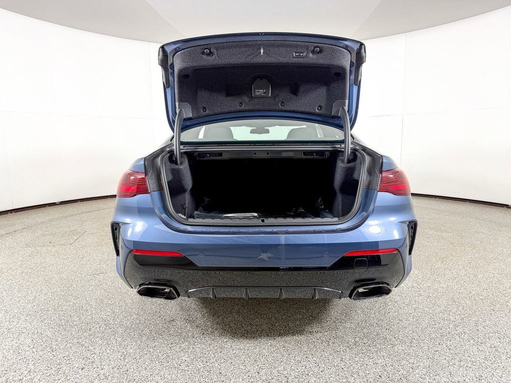 Thumbnail: 2026 BMW 4 Series - 19