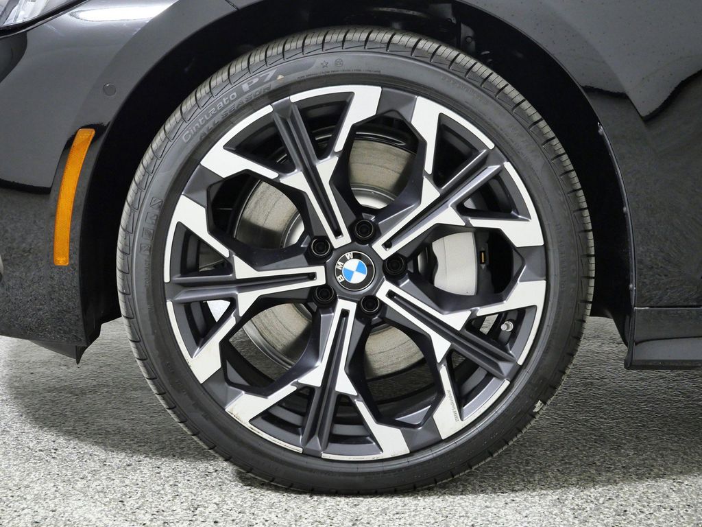Thumbnail: 2026 BMW 3 Series - 17