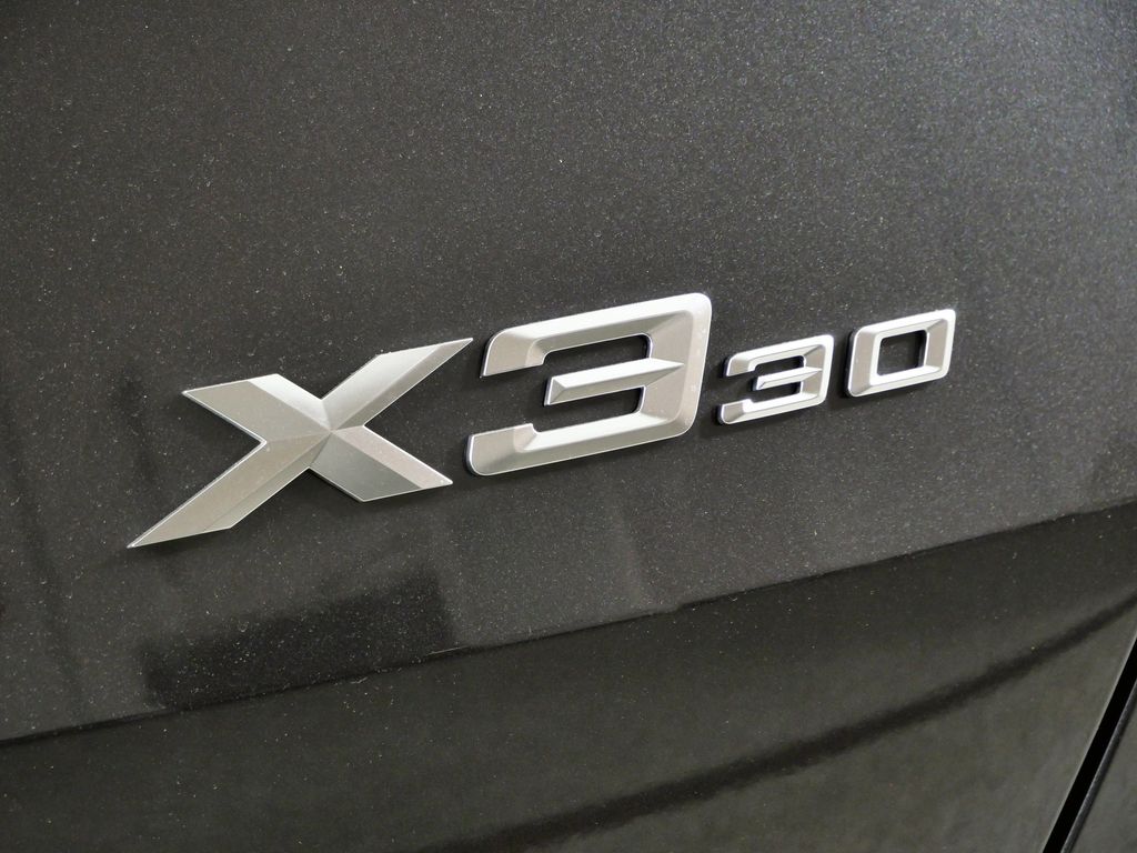 Thumbnail: 2025 BMW X3 - 12