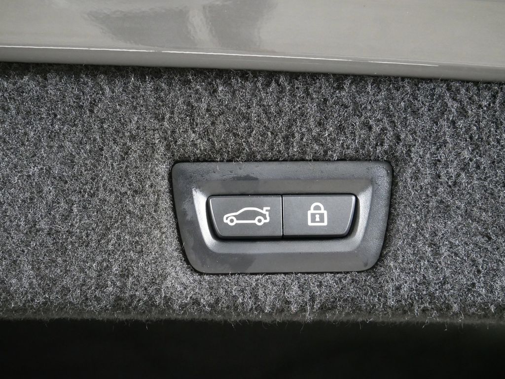 2022 BMW 7 Series 750i xDrive 31