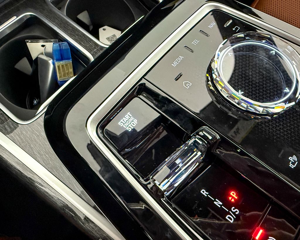 Thumbnail: 2025 BMW 7 Series - 46