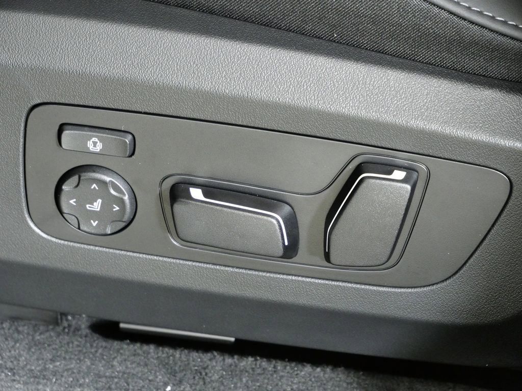 Thumbnail: 2026 BMW X3 - 38