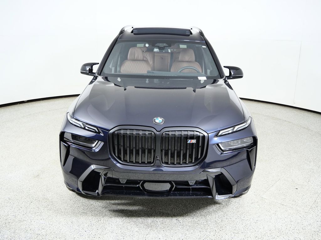 Thumbnail: 2026 BMW X7 - 16