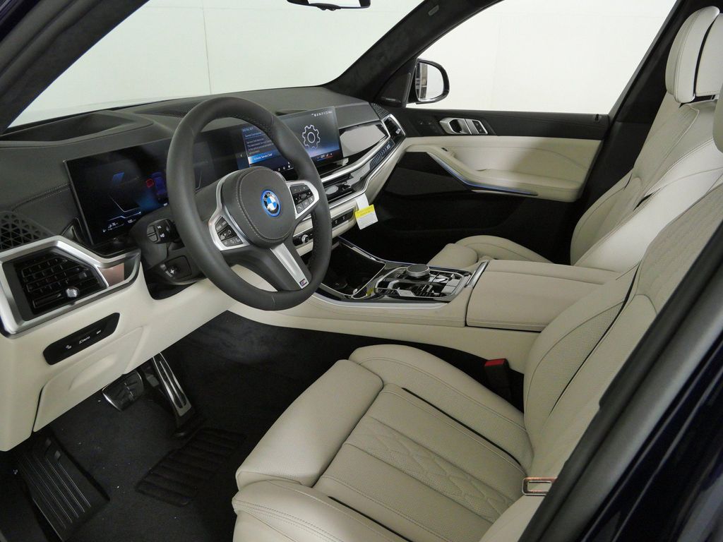 Thumbnail: 2026 BMW X5 - 35