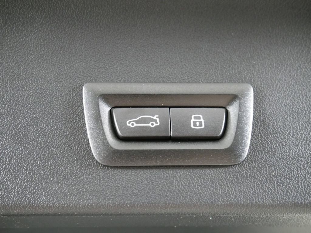 Thumbnail: 2025 BMW X3 - 28