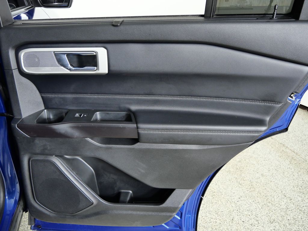 Thumbnail: 2020 Ford Explorer - 26